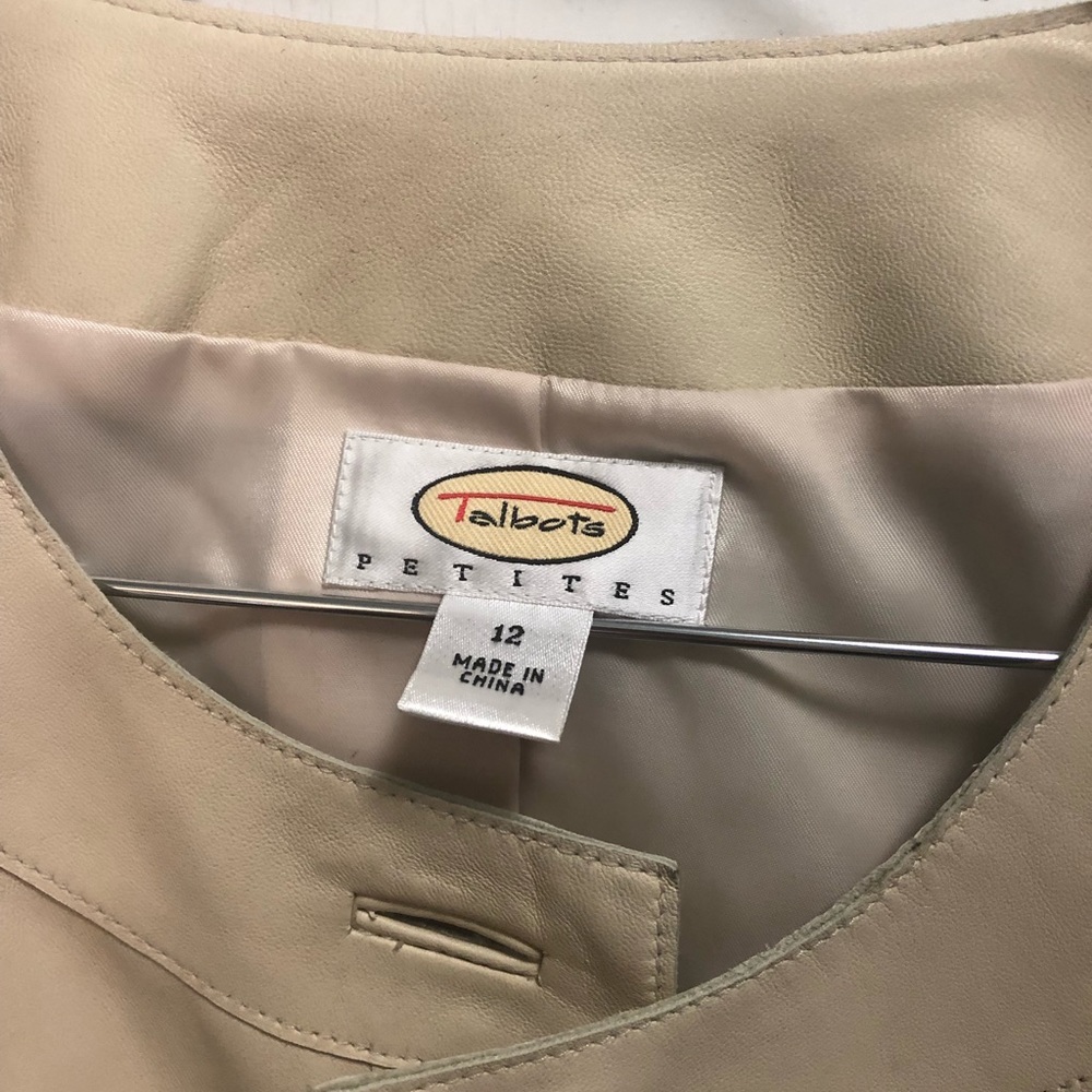 Spring jacket - Picture 3 of 3